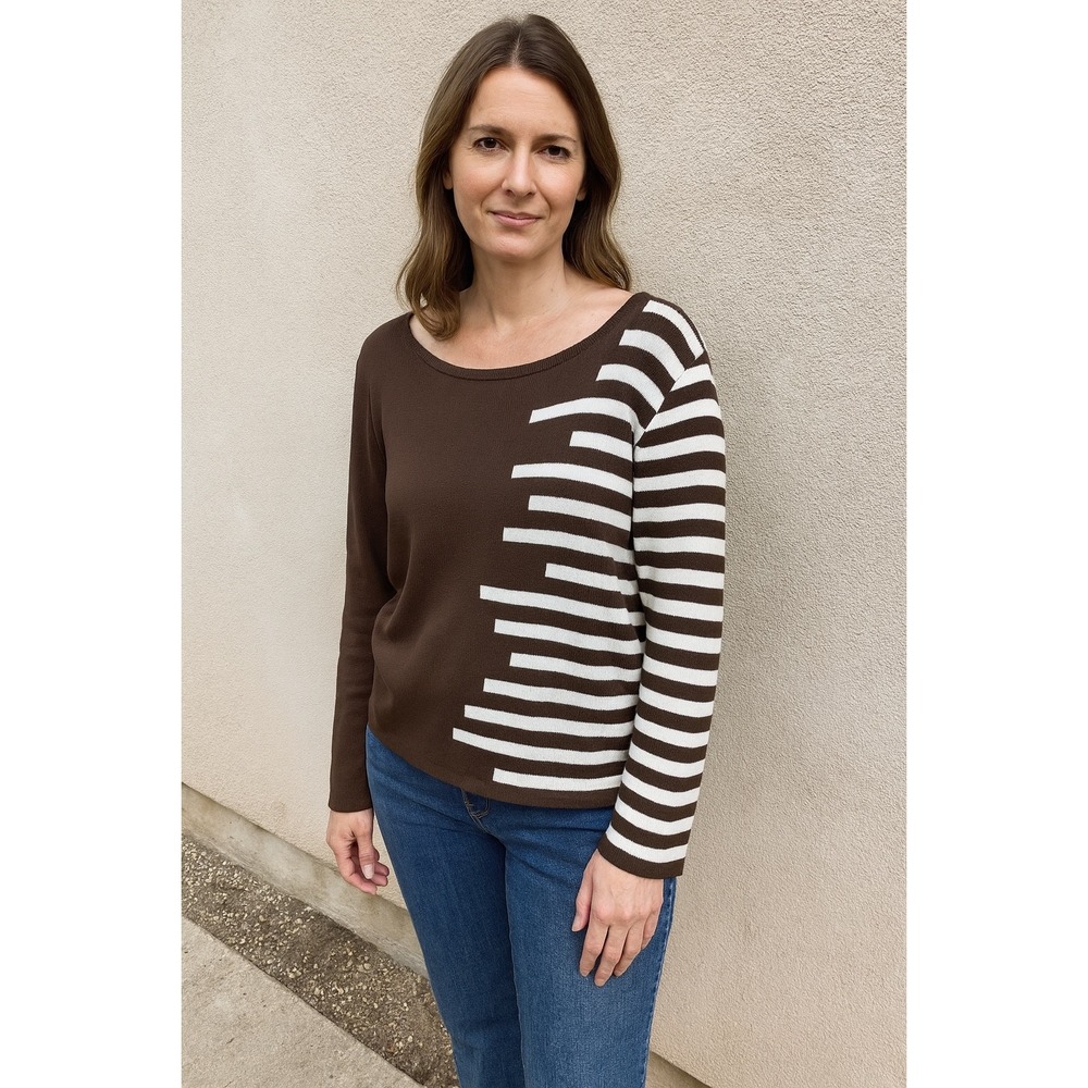 Peter Nygard Sweater Size L Brown White Striped Long Sleeve‎ Knit Top